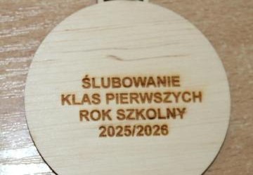 ŚLUBOWANIE  KLAS I ORAZ WRĘCZENIE AKTÓW MIANOWANIA UCZNIOM KLASY MUNDUROWEJ W ZS PROSZOWICE