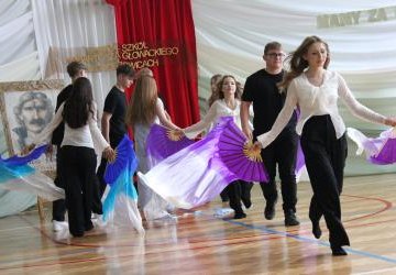 MAMY ZA CO DZIĘKOWAĆ ... PROGRAM ARTYSTYCZNY UCZNIÓW ZS PROSZOWICE